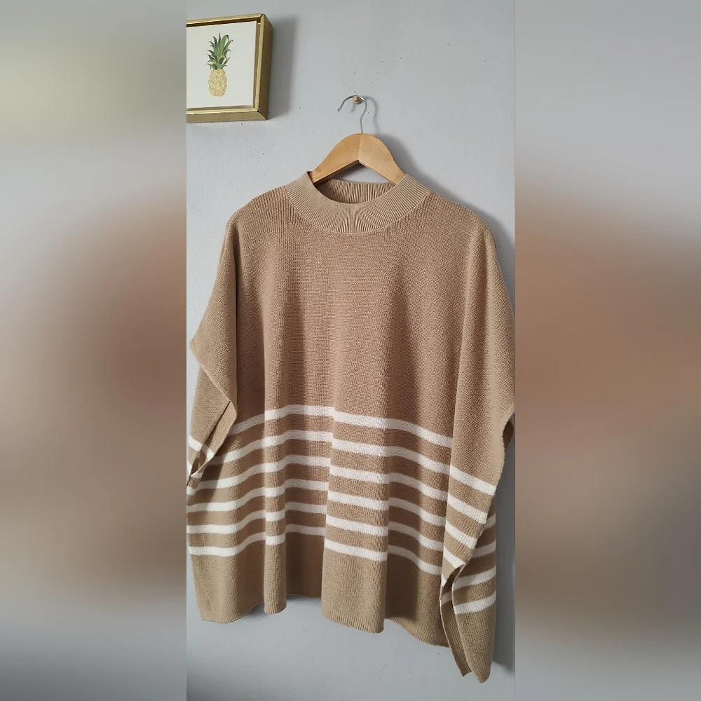 Sweater Women J Crew  Poncho  One Size Color Beige And White High Neck Relaxed